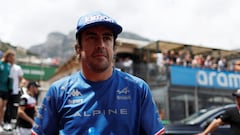 FILE PHOTO: Formula One F1 - Monaco Grand Prix - Circuit de Monaco, Monte Carlo, Monaco - May 29, 2022 Alpine's Fernando Alonso ahead of the race REUTERS/Benoit Tessier/File Photo