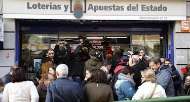 Las niñas del Gordo de Navidad ya dieron el premio en 2015