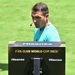 De Marciniak a Kovacs: sigue la pesadilla arbitral para el Atlético