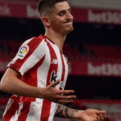 Sancet 'aprueba' a Marcelino y Rafa Mir escribe su futuro