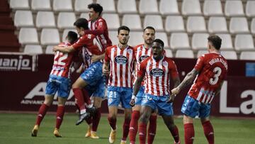 Los jugadores del CD Lugo celebran un gol anotado por Jos&eacute; Luis Rodr&iacute;guez durante la pasada temporada.
 