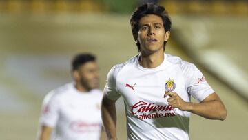La posible alineación titular de Chivas ante Querétaro