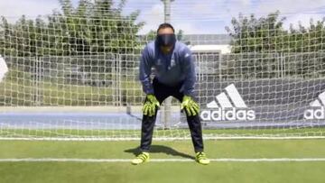 Keylor ante la utopía: parar un penalti con los ojos vendados