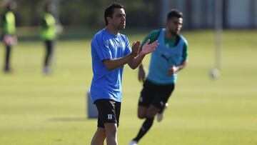 Xavi Hern¨¢ndez ya manda en el campo¡ sin bal¨®n