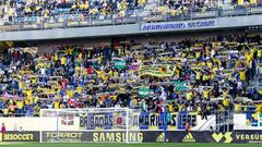 Afici&oacute;n del C&aacute;diz ante el Zaragoza.