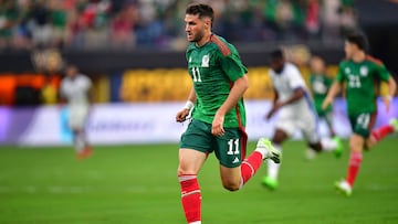 Santiago Giménez en la final de Copa Oro