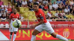 Soccer Football - Ligue 1 - AS Monaco vs RC Strasbourg - Stade Louis II, Monaco - September 16, 2017 Monaco&#039;s Radamel Falcao in action   REUTERS/Jean-Pierre Amet