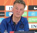 Van Gaal y las risas de la sala de prensa cuando habla de un posible ganador del Mundial