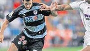 <b>PROBLEMAS. </b> La renovación de Xabi Prieto no está clara.