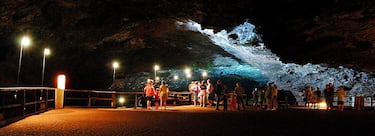 Así es el Mar Perdido, el inmenso lago subterráneo que nadie sabe si tiene fondo