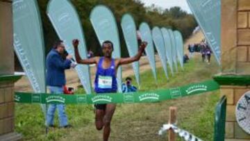 Tola ganó en Itálica.