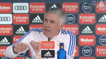 La encendida defensa de Carlo Ancelotti de Courtois: "Si no está en el top ten rompe el carnet"