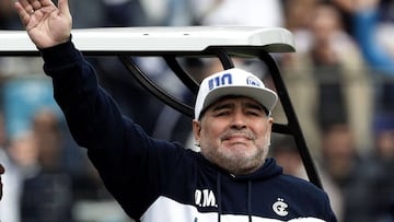 Del Indio para Maradona: su bienvenida a Gimnasia y la comparación del Lobo con Boca