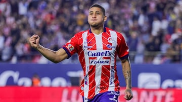 during the 15th round match between Atletico San Luis and Puebla as part of the Liga BBVA MX, Torneo Apertura 2024 at Alfonso Lastras Stadium on November 02, 2024 in San Luis Potosi, Mexico.
