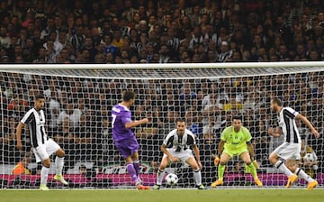 Junio 2017. El Real Madrid consigue la duodécima Champions League tras ganar en la final a la Juventus 1-4 en Cardiff. En la imágen, Cristiano Ronaldo marcando el 0-1.