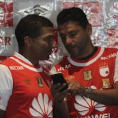 Hasta Inglaterra llega la expulsión de Gerardo Bedoya