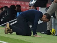 16/11/2025 SPORTING PARTIDO 2ª DIVISION
GIJON ESTADIO EL MOLINON SPORTING-EIBAR BORJA PROTESTA UNA DECISION ARBITRAL
FOTO PACO PAREDES