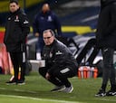 Bielsa gana y marca el ritmo de la zona media en la Premier