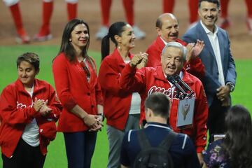 El color de la inauguración del Estadio Alfredo Harp Helú, en imágenes