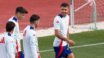 21/03/24
RODRI
ENTRENAMIENTO SELECCION ESPAÑOLA ESPAÑA 
 