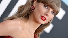 Got $14.5 million lying around? This mansion with a private beach once owned by Taylor Swift just hit the market