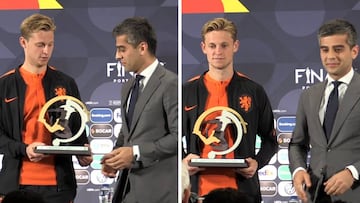 La fría reacción de De Jong al recibir un premio en la final