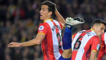 Bernardo Espinosa en el partido ante Barcelona