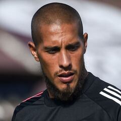 Maidana volvió a entrenarse con el plantel