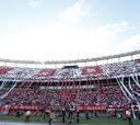 El Monumental se viste de gala para el Superclásico: tifos, espectadores y banderas