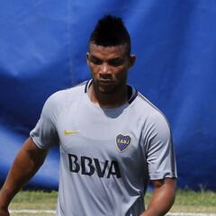 Frank Fabra llega a Argentina para ser operado de su rodilla