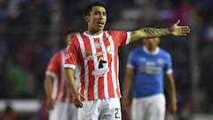 Edson Puch preocupa a Necaxa tras sufrir lesión a la rodilla