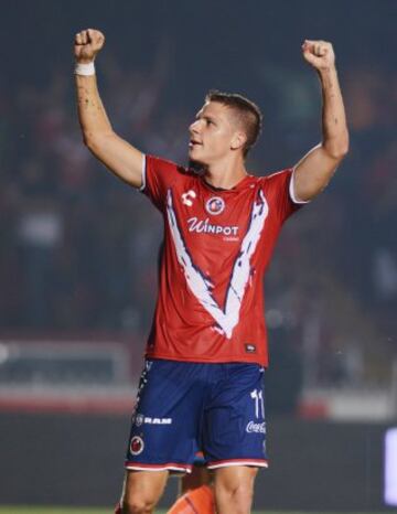 El delantero de los escualos ha disputado todos los minutos de lo que va del Apertura 2016. Ha rematado siete veces a portería, de las cuales 4 ha acabado en gol.