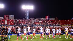 Jugadores del Atlético de San Luis previo a un partido en el Alfonso Lastras.