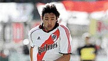 <B>MARTÍN CARDETTI</B>: "Jugamos juntos en River. Tiene un gran despliegue por banda izquierda y puede aportar mucho al equipo."