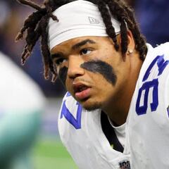 NFL suspends Cowboys' Trysten Hill for punching opponent