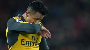 La discusión que motivó la suplencia de Alexis en Arsenal