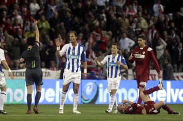 El turco debut¨® con el Recreativo de Huelva en casa frente al Sevilla. Le expulsaron con roja directa en el minuto 8 de partido. Los sevillanos ganaron 1-2
