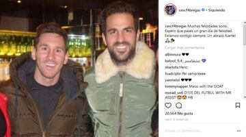 El jugador del Chelsie, Cesc F¨¢bregas felicita a Messi mostr¨¢ndole su apoyo. "Estamos contigo siempre"
