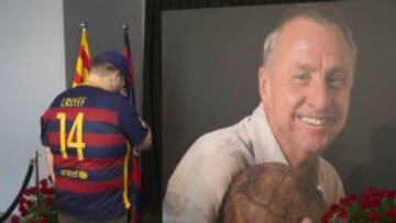 Multitudinaria despedida a Johan Cruyff en el Camp Nou