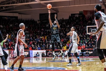 El festejo de Fuerza Regia al ganar la Zona Este de la LNBP