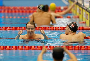 La carrera del siglo: Titmus destrona con r谷cord a Ledecky