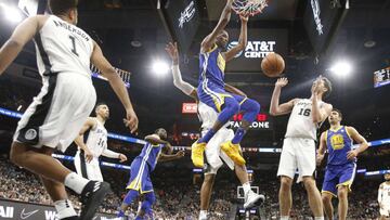 SAN ANTONIO,TX - NOVEMBER 2: Kevin Durant #35 of the Golden State Warriors dunks in front of Pau Gasol #16 of the San Antonio Spurs at AT&amp;T Center on November 2, 2017 in San Antonio, Texas. NOTE TO USER: User expressly acknowledges and agrees that , by downloading and or using this photograph, User is consenting to the terms and conditions of the Getty Images License Agreement.   Ronald Cortes/Getty Images/AFP
 == FOR NEWSPAPERS, INTERNET, TELCOS &amp; TELEVISION USE ONLY ==