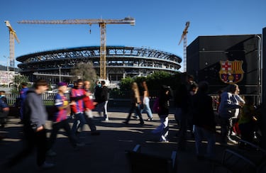 Vista general del exterior del estadio tras la reapertura del Spotify Camp Nou.