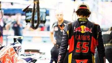 Carlos Sainz en el circuito de Singapur.