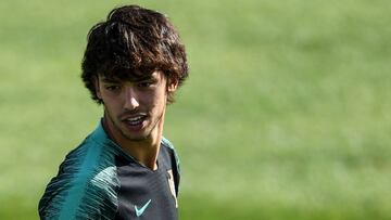 Margarida Corceiro, novia de Joao Felix, le defiende