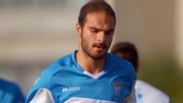 <b>BLINDAR LA ZAGA. </b>David Lombán gusta en el Martínez Valero.