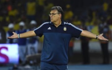 El técnico argentino dirigió a la selección de Argentina en la pasada Copa América Centenario y sonó en varias ocasiones para llegar al banquillo de Cruz Azul.