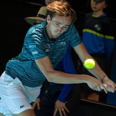 Rusia y Gran Bretaña pasan a cuartos, Canadá bate a Zverev y Australia sigue invicta