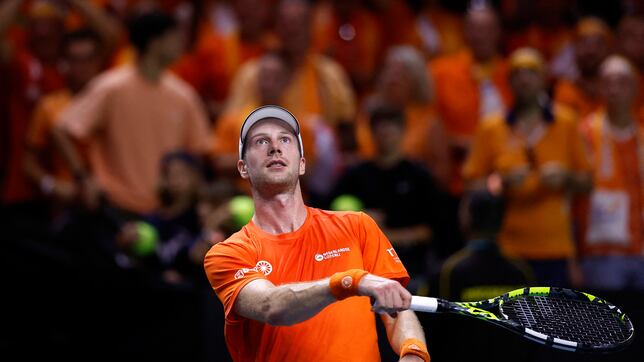 Van de Zandschulp: “Nadal era mi ídolo, fue duro jugar contra él”