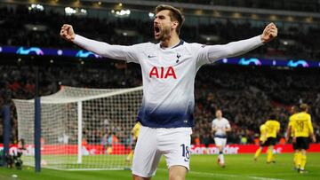 El delantero espa&ntilde;ol del Tottenham, David Klein, celebrando un gol durante un partido.